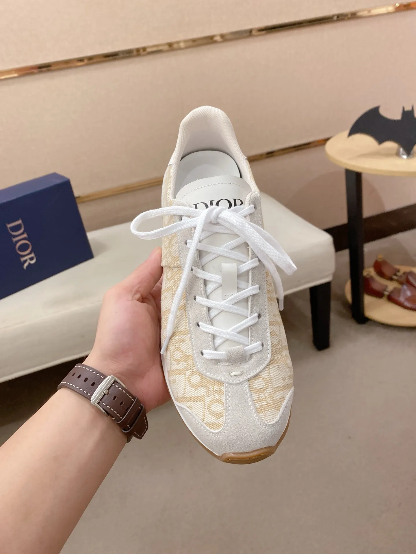 Men's shoes💰: 440💰Couple style💏 [Dior·Dior] New casual sports style men's shoes, new spring and summer design, perfect workmanship, lace-up lazy style to create wardrobe quality, upper: imported first-layer cowhide, mesh breathable lining soft and comfortable, ultra-light TPU wear-resistant outsole, simple, versatile fashion men's shoes, excellent color code number 35--44. (45,46 customized items are not returnable or exchangeable)